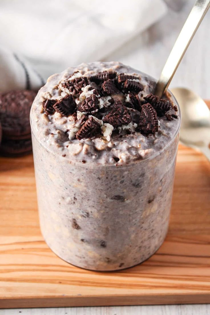 COOKIES & CREAM PROTEIN OATS-OREO CRUMB