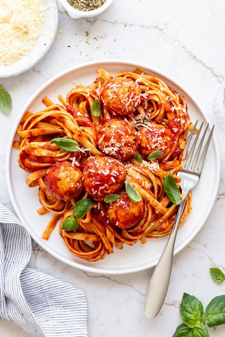 HOME GROUND CHICKEN MEATBALL TOMATO LINGUINE, PARMESAN & BASIL