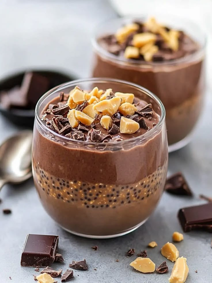 CHOCOLATE PEANUT BUTTER CRUNCH COLLAGEN PROTEIN POT
