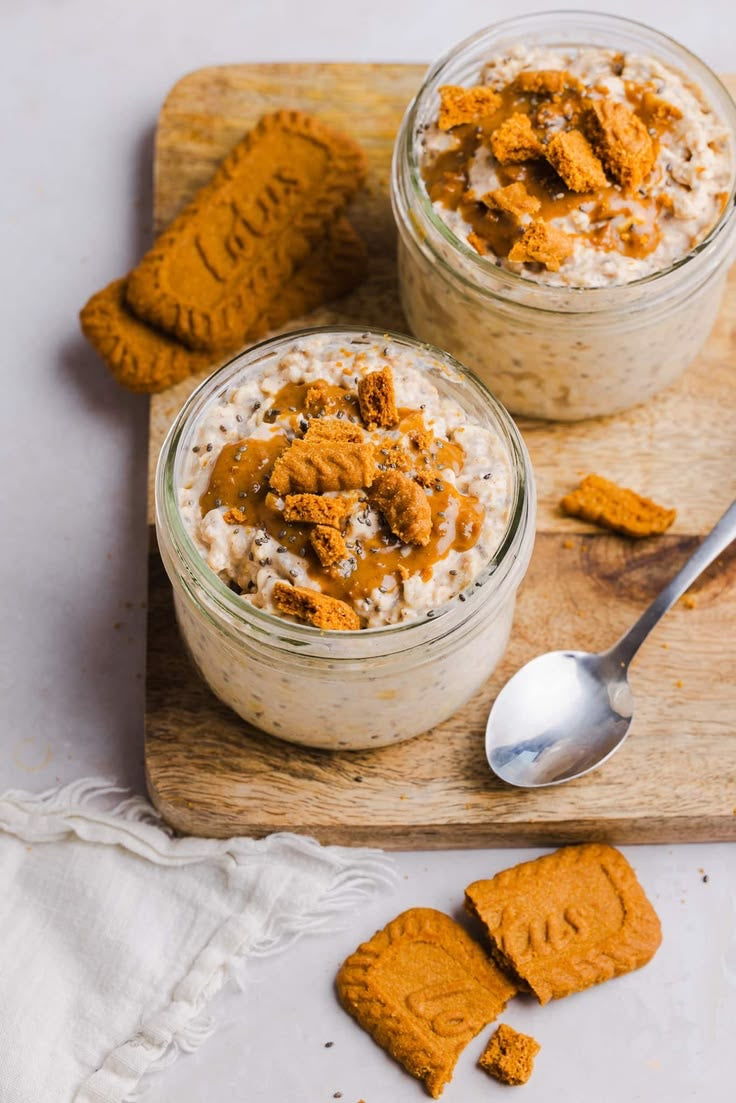 Biscoff overnight oats