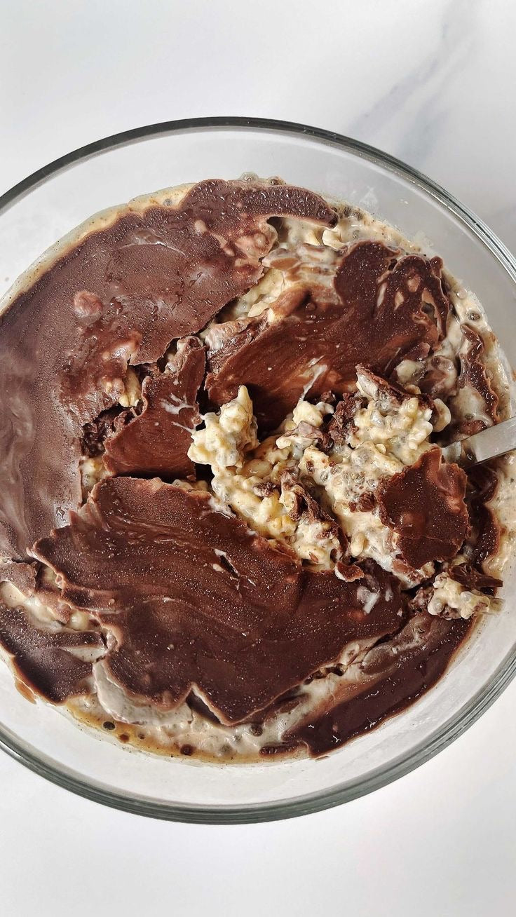 Vanilla ice cream overnight oats crushed wafer